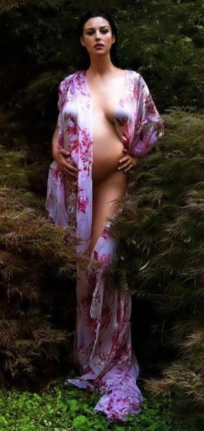 Беременные знаменитости (16 фото)