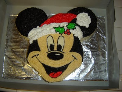 http://ru.fishki.net/picsw/122009/21/bonus/cake/christmas-cakes-32.jpg