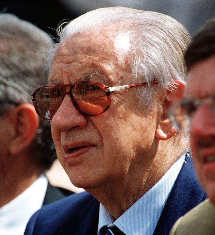 21 апреля скончался 89-летний Хуан Антонио Самаранч – седьмой 
президент Международного олимпийского комитета, признанный одним из 
самых выдающихся деятелей Олимпийского движения 20-го века.