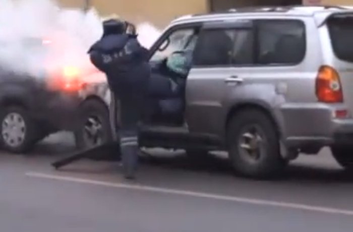 Джип протаранил 16 авто на Садовом кольце (10 фото + видео)