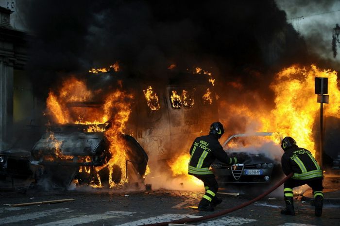 Беспорядки в Риме нанесли ущерб в 20 млн евро (36 фото)
