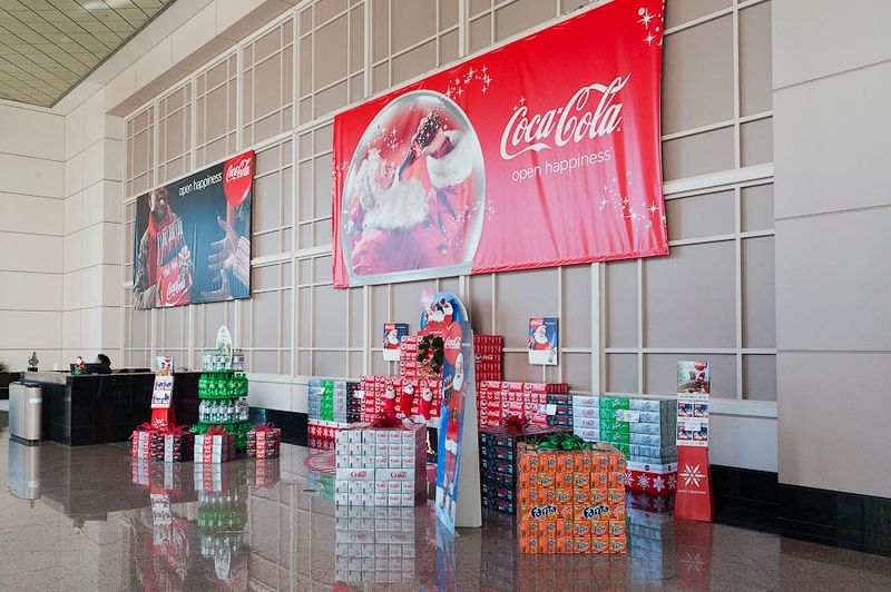 Это единственный, находящийся в отдельном здании офис Кока-колы в 
мире. Обычно, они располагаются на территориях заводов или 
бизнес-центров.