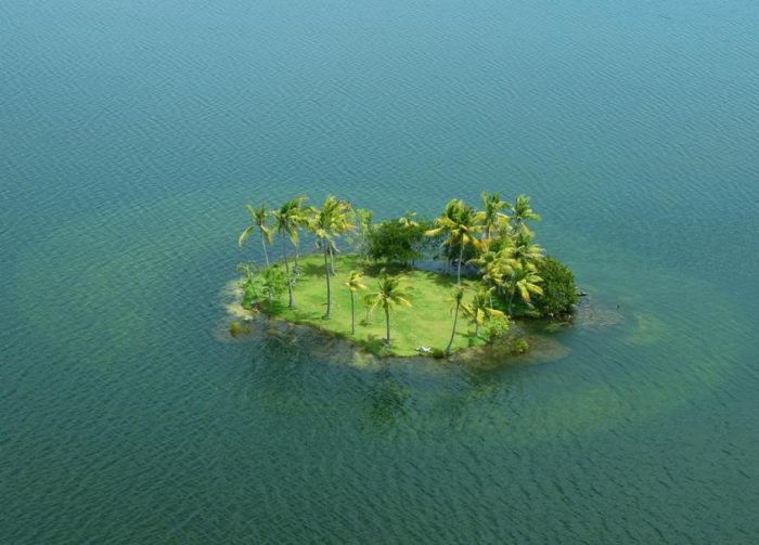 необитаемый остров, посреди океана, океан, вода, просторы, крутая фотография,