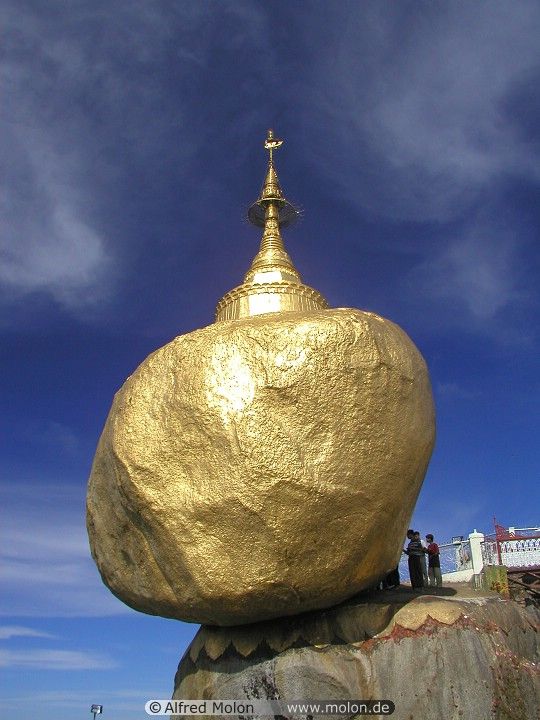 Знаменитые камни в России. Golden Rock. Фея которая находиться в Камне в монштате.