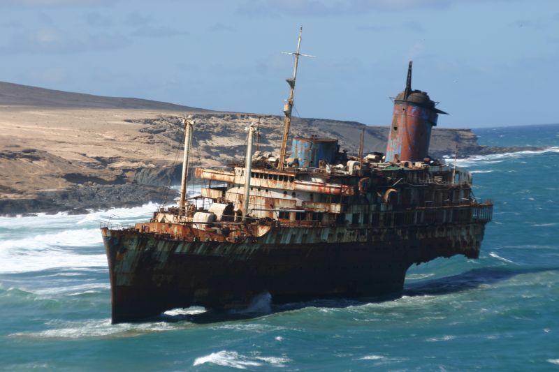 Корабль америка. Фуэртевентура SS American Star. SS American Star 1994. Корабль SS America. SS American Star корабль.