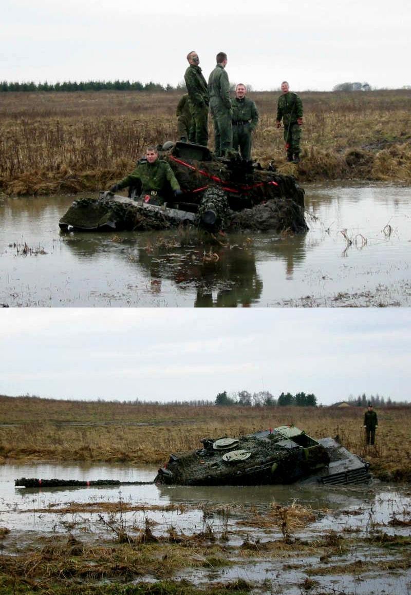 Танк в болоте фото