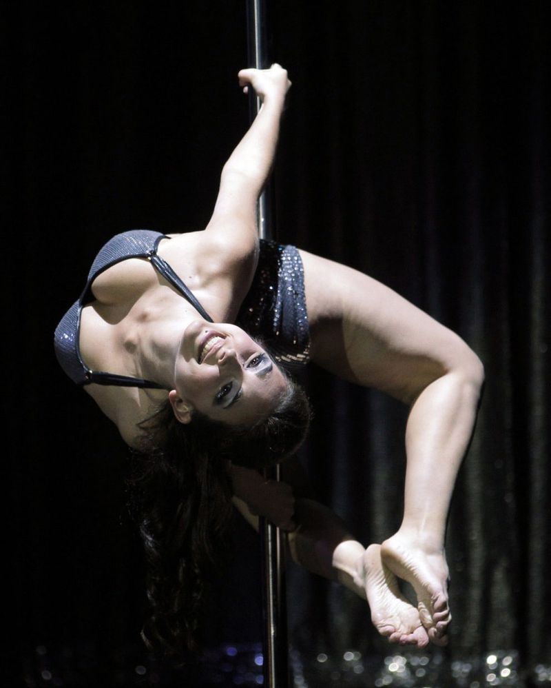 Даниэла Шмоль – профессиональная танцовщица, соревнуется в финале конкурса.