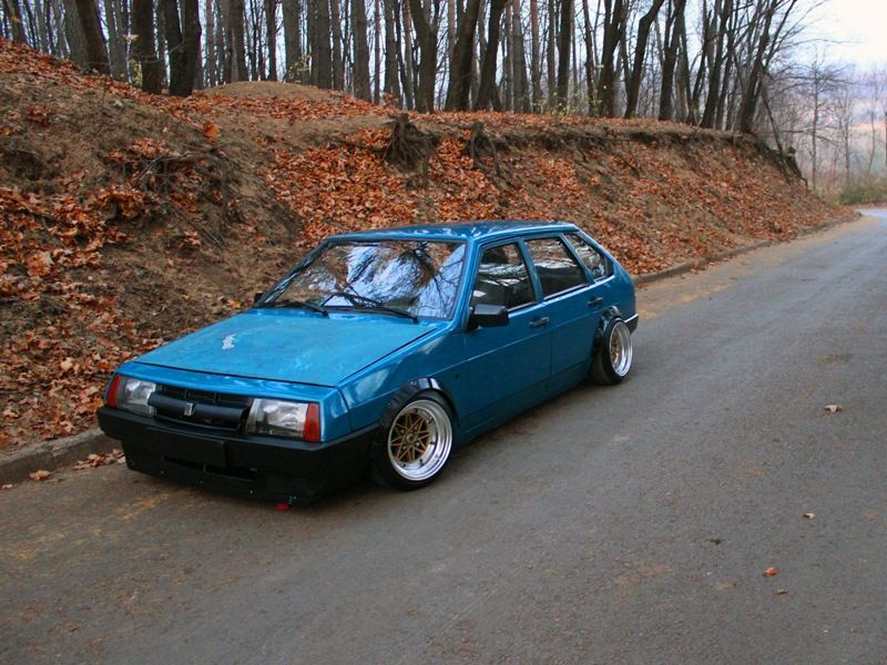 Lada 2109 stance