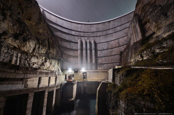 Чиркейская ГЭС - самая высокая арочная плотина в России (48 фото)