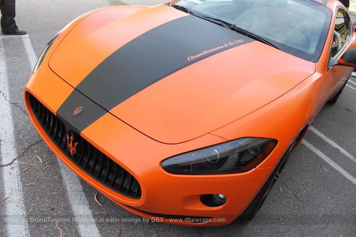 Maserati GranTurismo S затянули в оранжевую пленку в DBX (28 фото+видео)