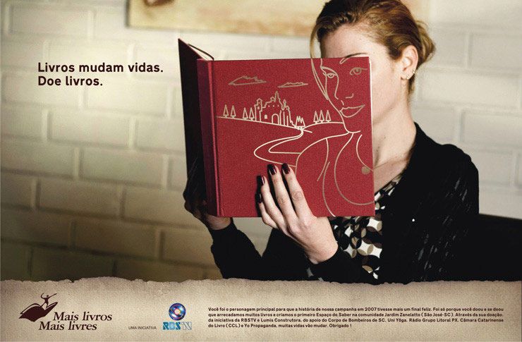Реклама книги текст. Рекламные книги. Реклама книги. Обложка книги реклама. Креативная реклама книг.
