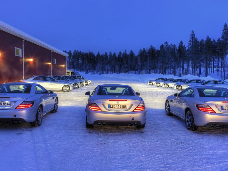 Amg drive. AMG Winter Sporting. AMG Driving Academy. AMG Winter Sporting experience in Sweden Santoni.