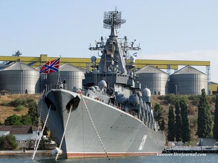 Гвардейский ракетный крейсер "Москва" (27 фото)