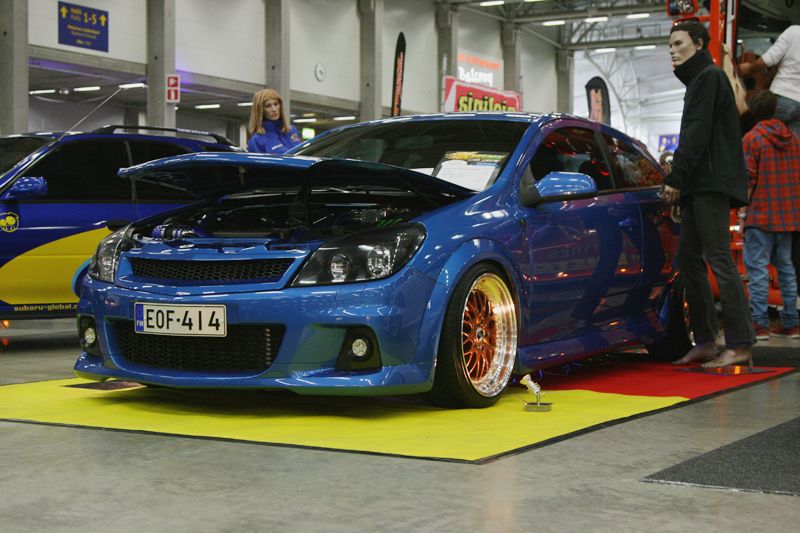 Custom tuning show. Автовыставки тюнинг. Xtreme Tuner.