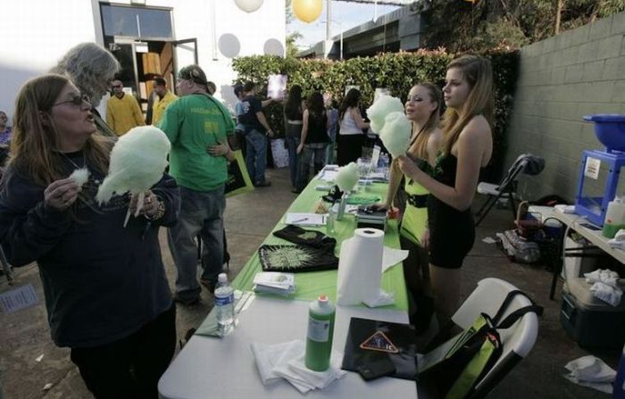2010 SF Medical Cannabis Competition (49 фото)