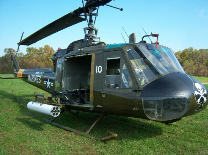 На ебэе продают боевой вертолет (24 фото)