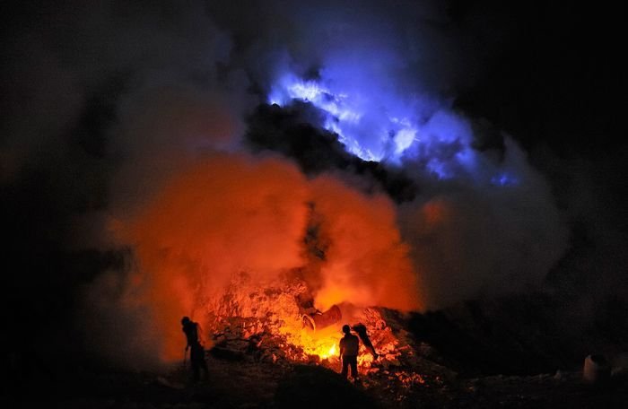 Индонезия - вулкан «Кава Иджен» (Kawa Ijen) (30 фото)