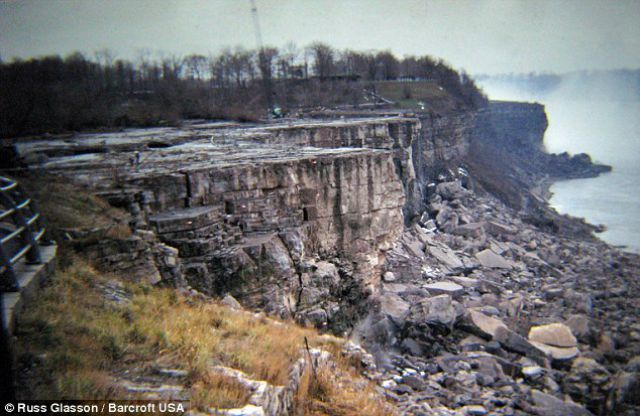Чистка ниагарского водопада (8 фото)