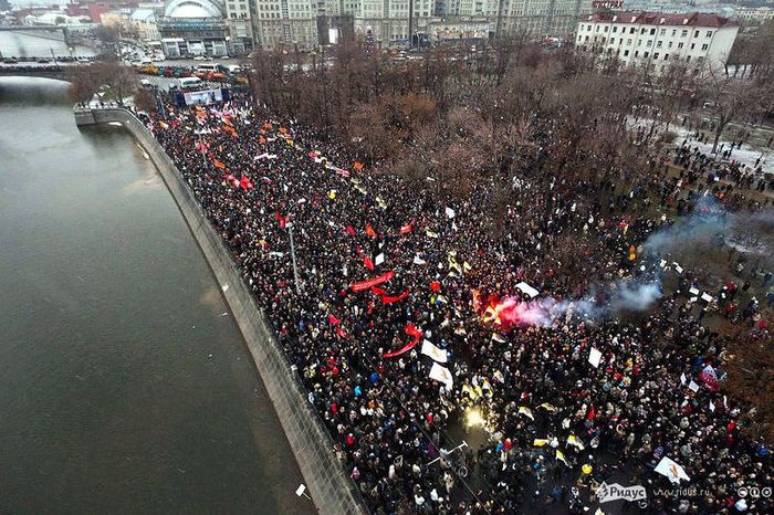Фотографии московского митинга (12 фото)