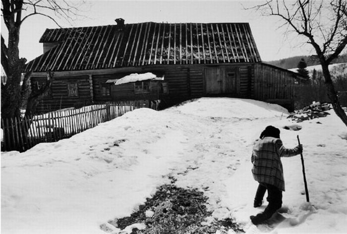 Деревня семин. Владимир Семин фотограф. Владимир Семин фотографии. Сёмин позабытые люди. Фотограф Владимир Сёмин соль.