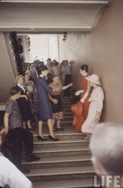 Christian Dior в Москве. 1959 год. (30 фото)